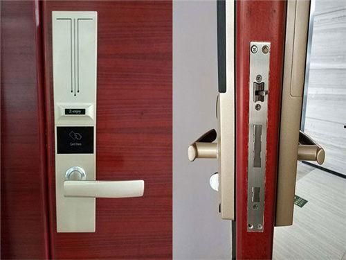 防盗门换锁视频,视频教学助你一臂之力