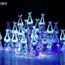 爱莲说舞蹈视频群舞,爱莲说舞蹈群舞的优雅演绎